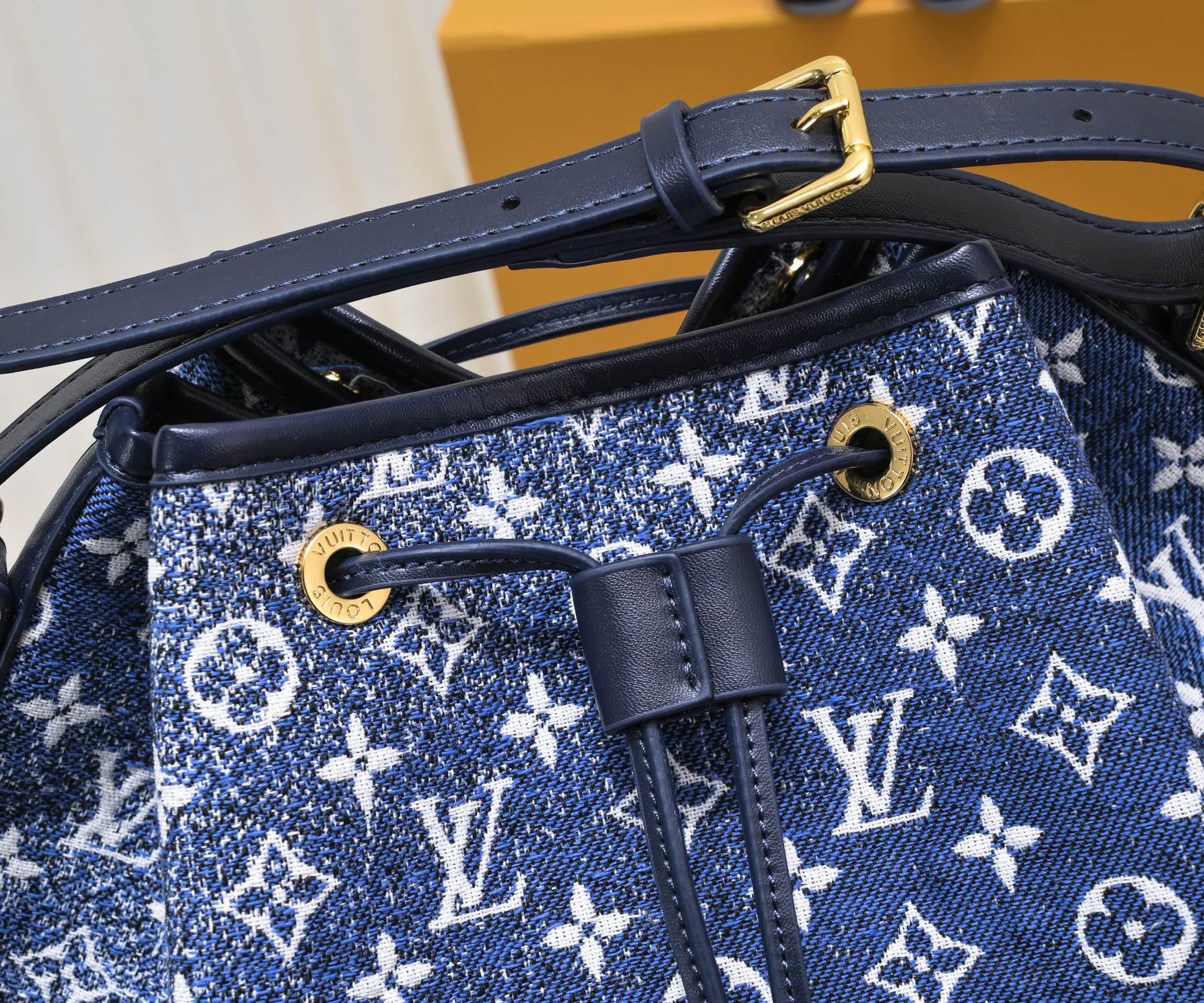 Luxury Bags Louis Vuitton  875