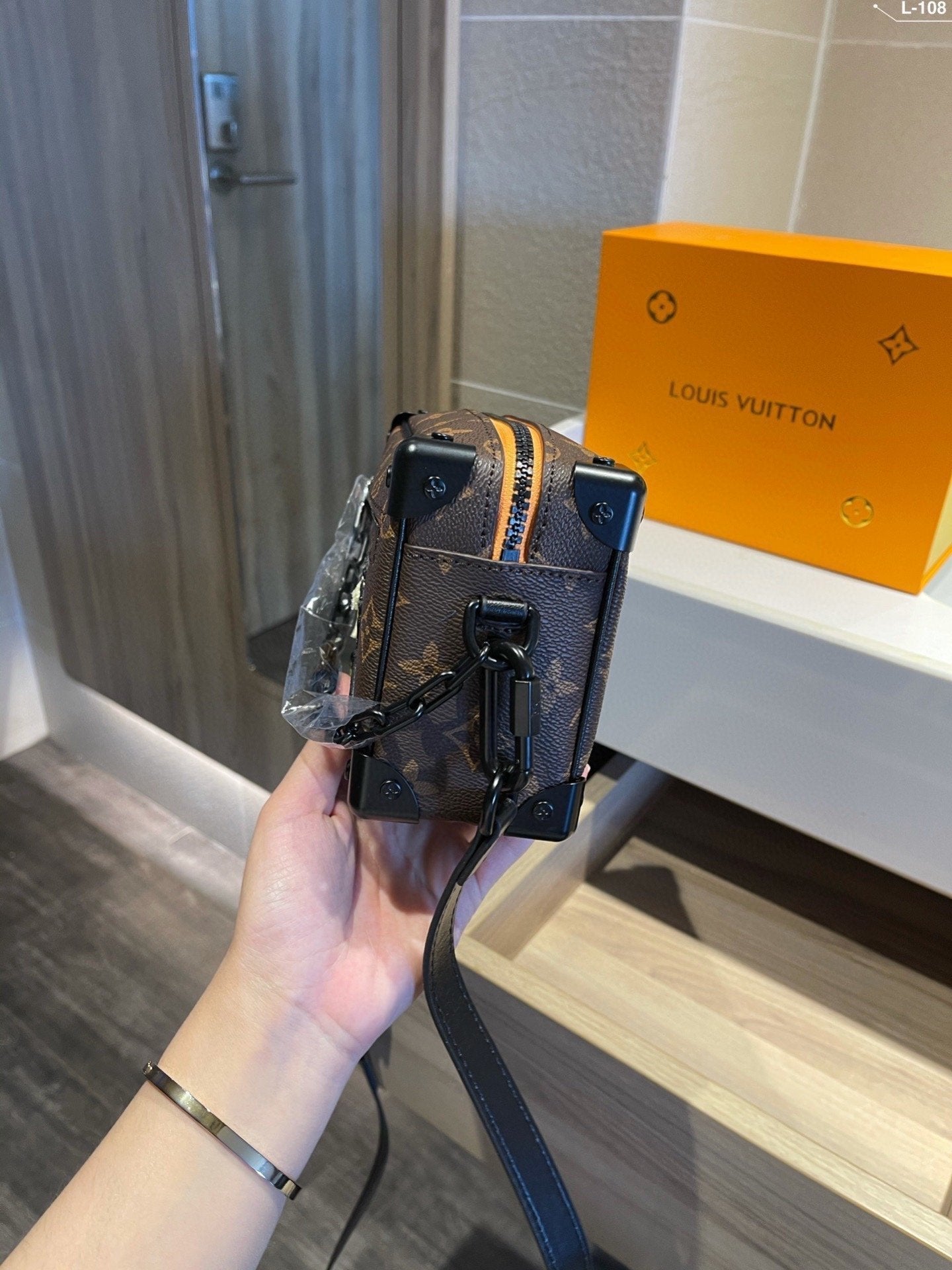 Designer Handbags louis vuitton 510