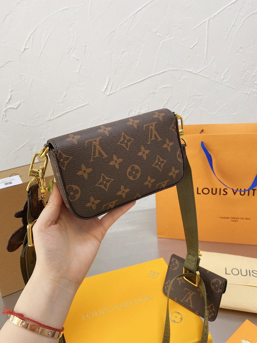 Designer Handbags louis vuitton 066