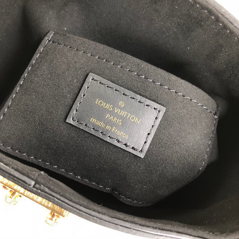 Louis Vuitton Luxury Bags 2049