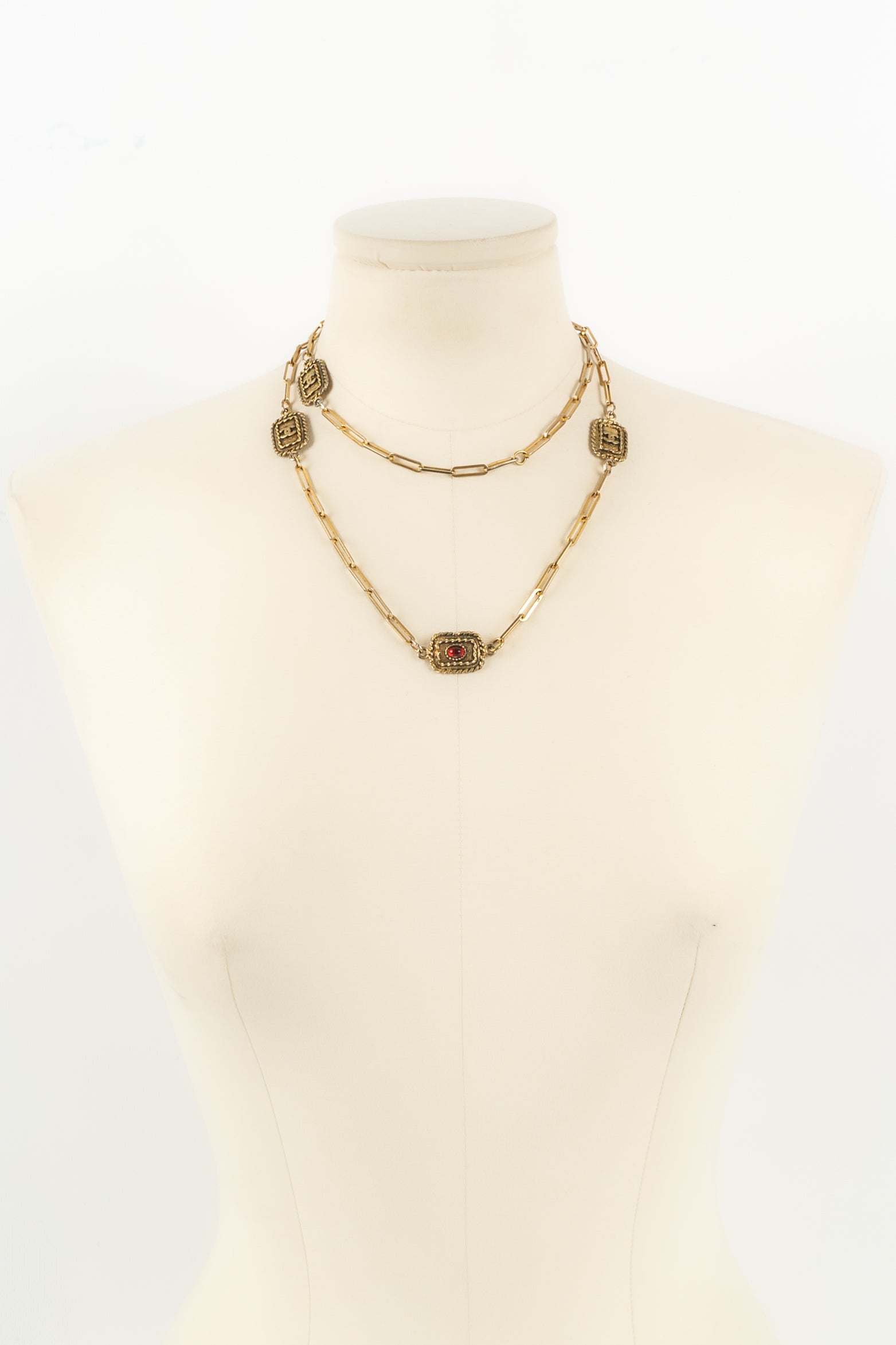 Collier dor�� Chanel 1984