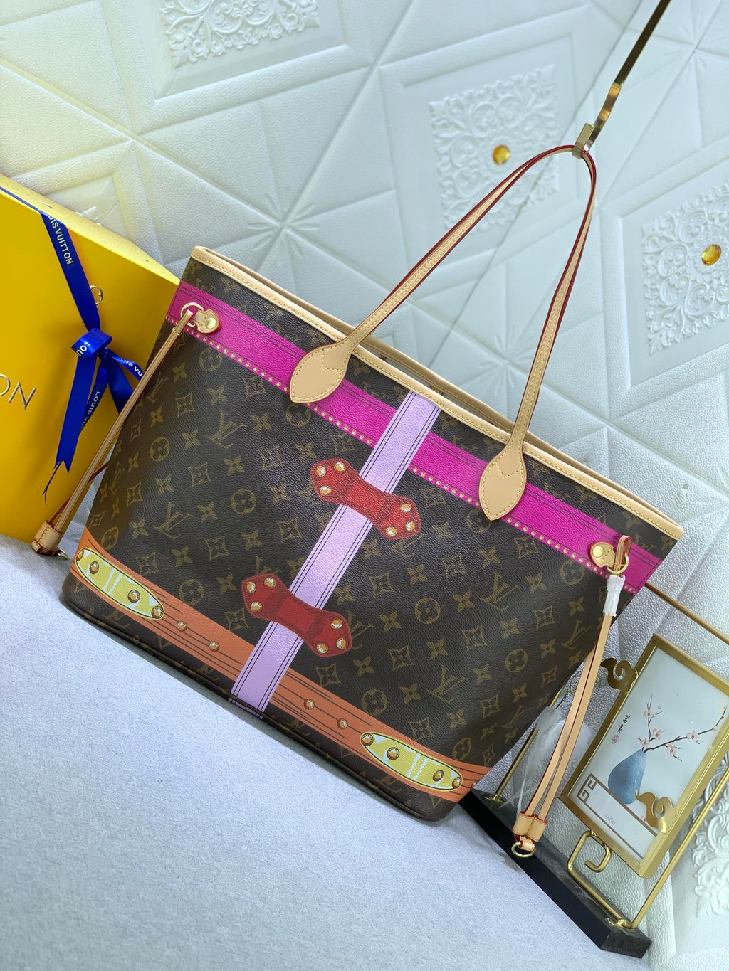 Luxury Bags Louis Vuitton  811