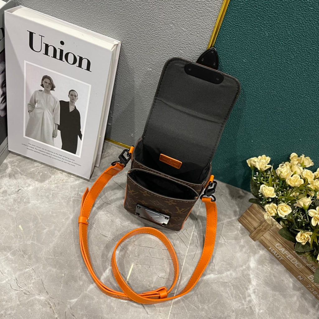 Luxury Bags Louis Vuitton  805