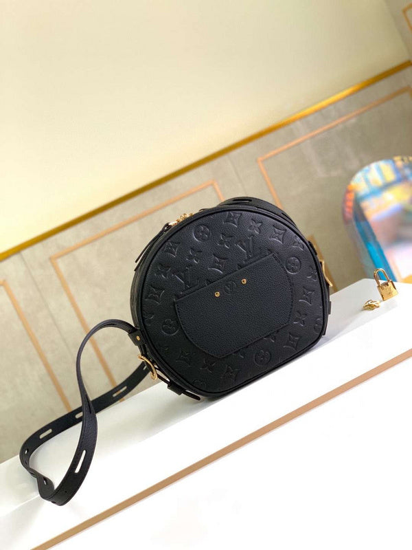 Louis Vuitton Luxury Bags 2590