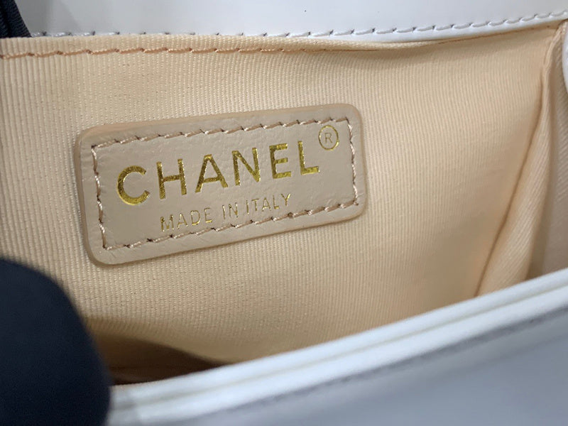 aura-bags - Chanel Bags - 7644