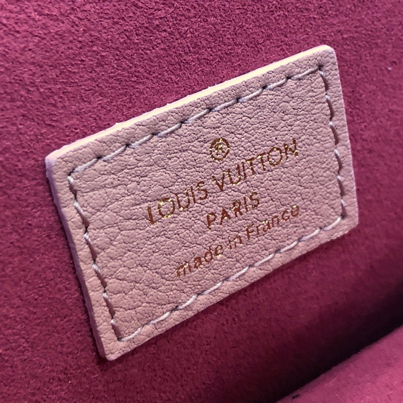 Louis Vuitton Luxury Bags 2680
