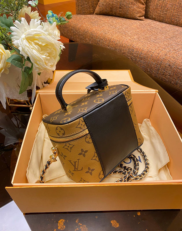 Louis Vuitton Luxury Bags 2670