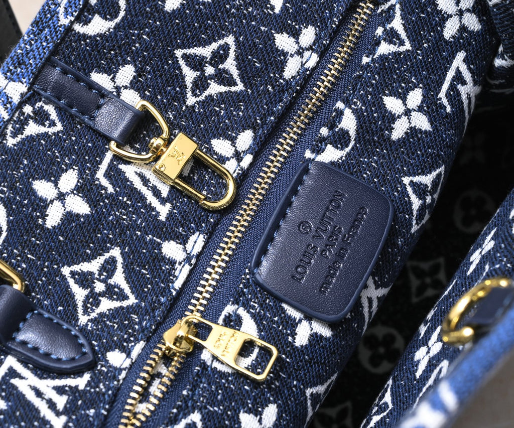 Luxury Bags Louis Vuitton  874
