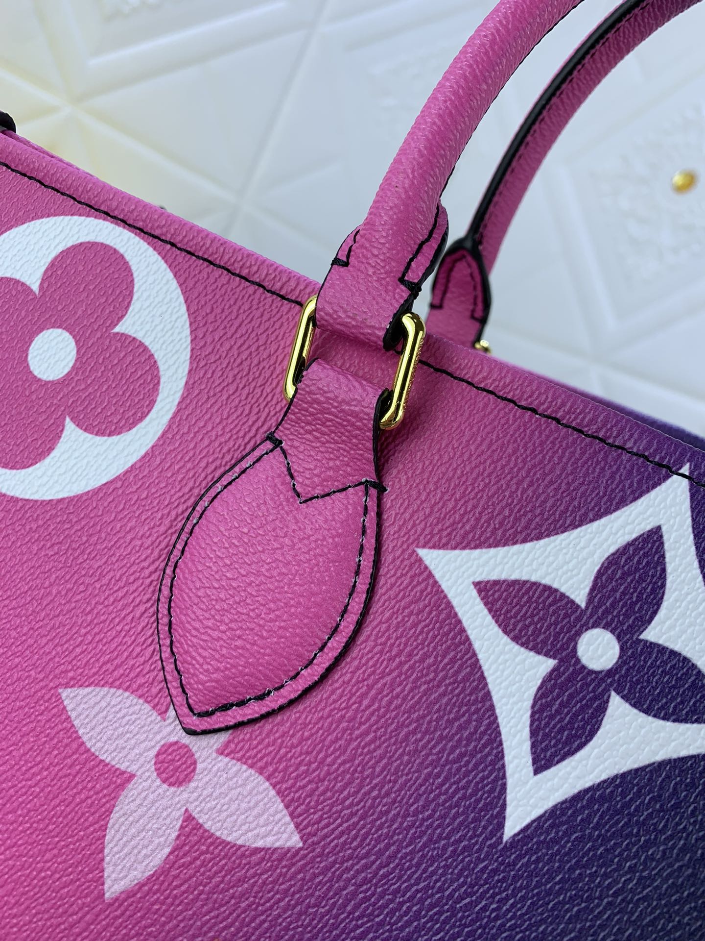 Luxury Bags Louis Vuitton  749
