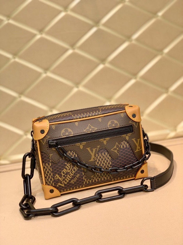 Louis Vuitton Luxury Bags 2646