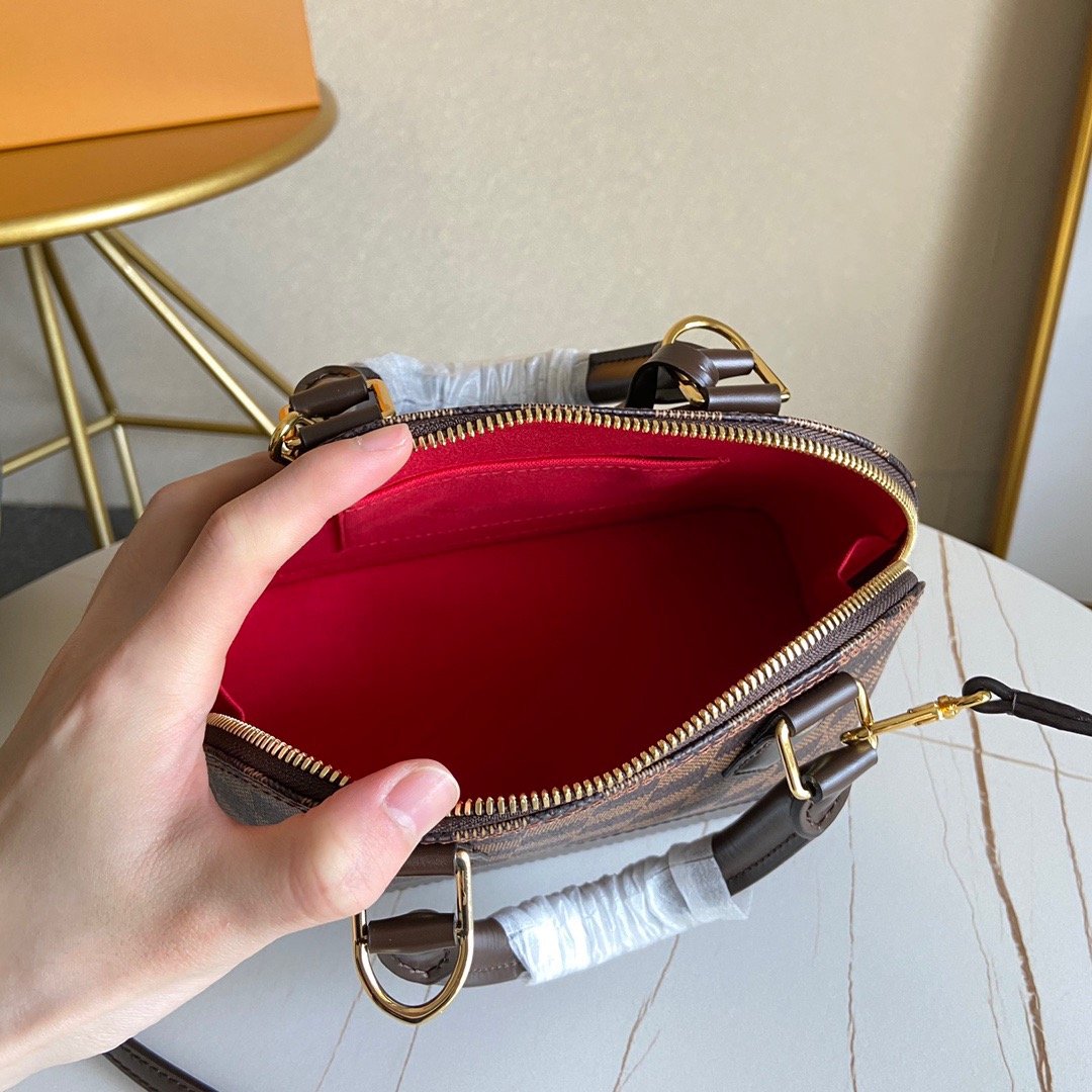 Designer Handbags Louis Vuitton 142