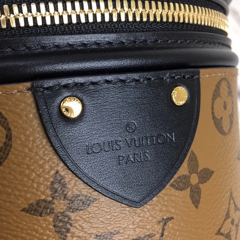 Louis Vuitton Luxury Bags 2599