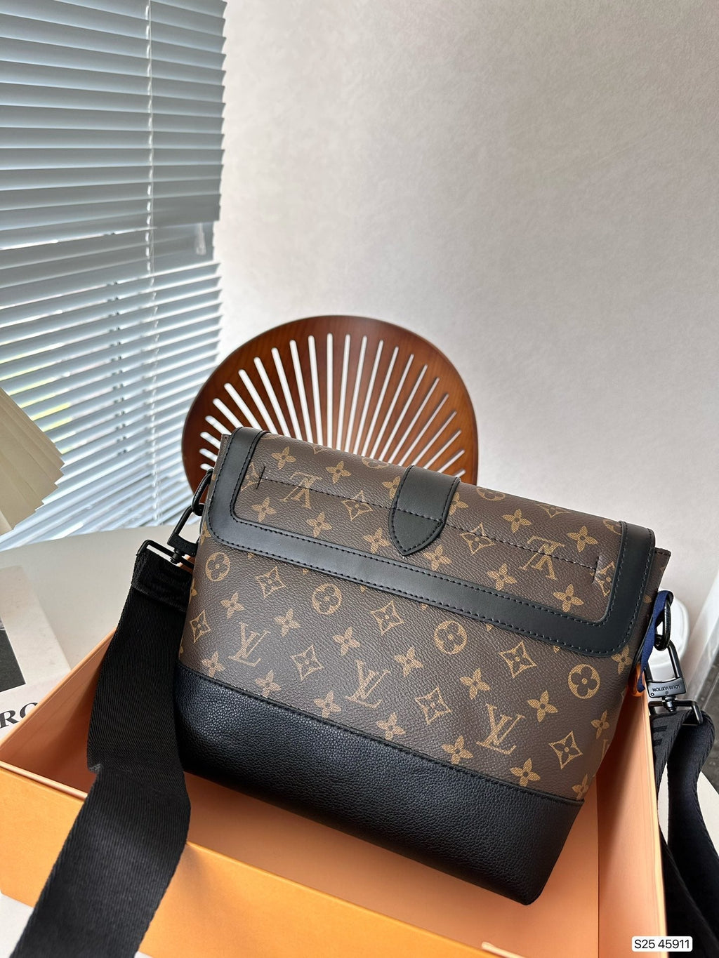 Luxury Bags Louis Vuitton  840