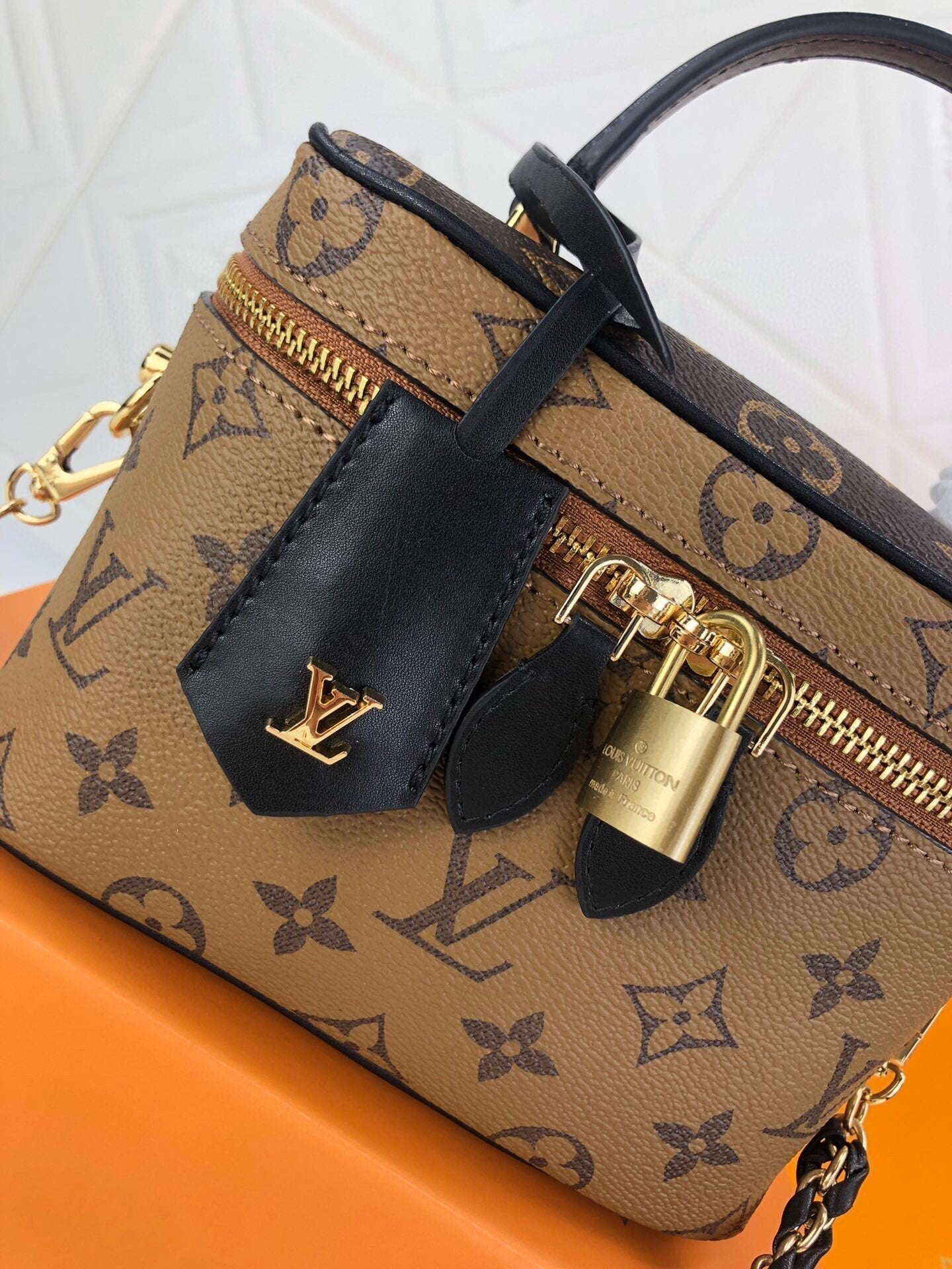Designer Handbags Louis Vuitton 026