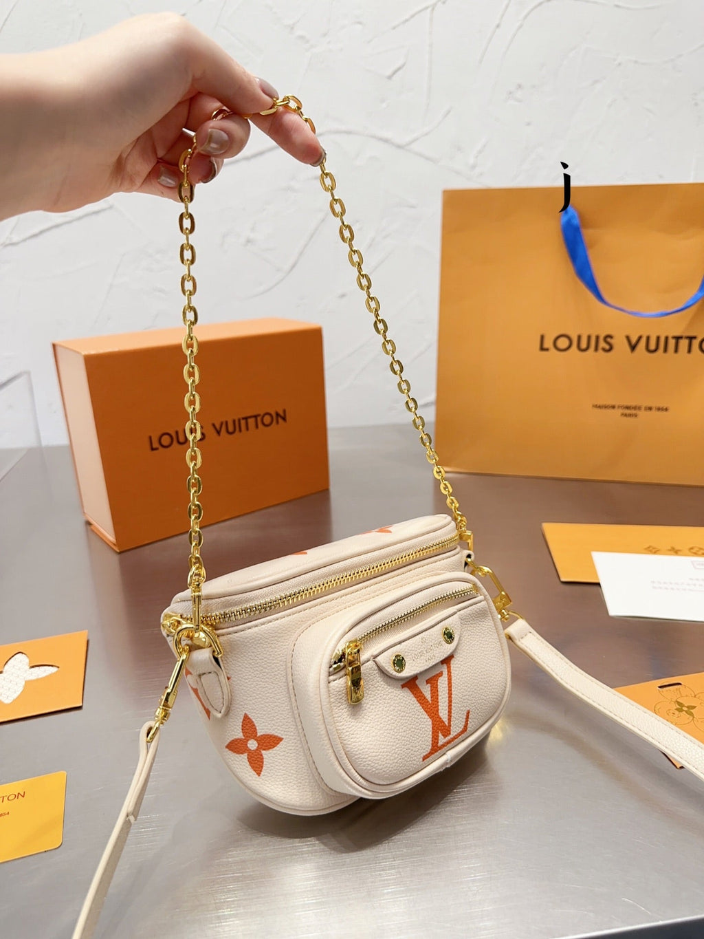 Luxury Bags Louis Vuitton  841