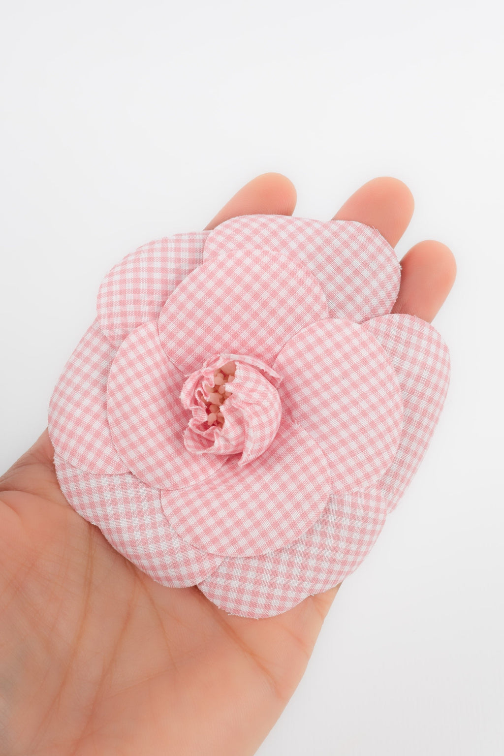 Broche camélia Chanel