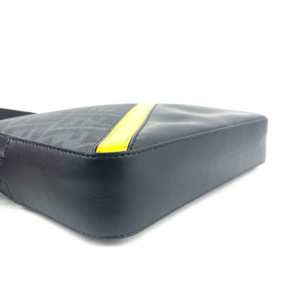 FENDI FF Vitello Logo Camera Bag -OUTLET ITEM FINAL SALE