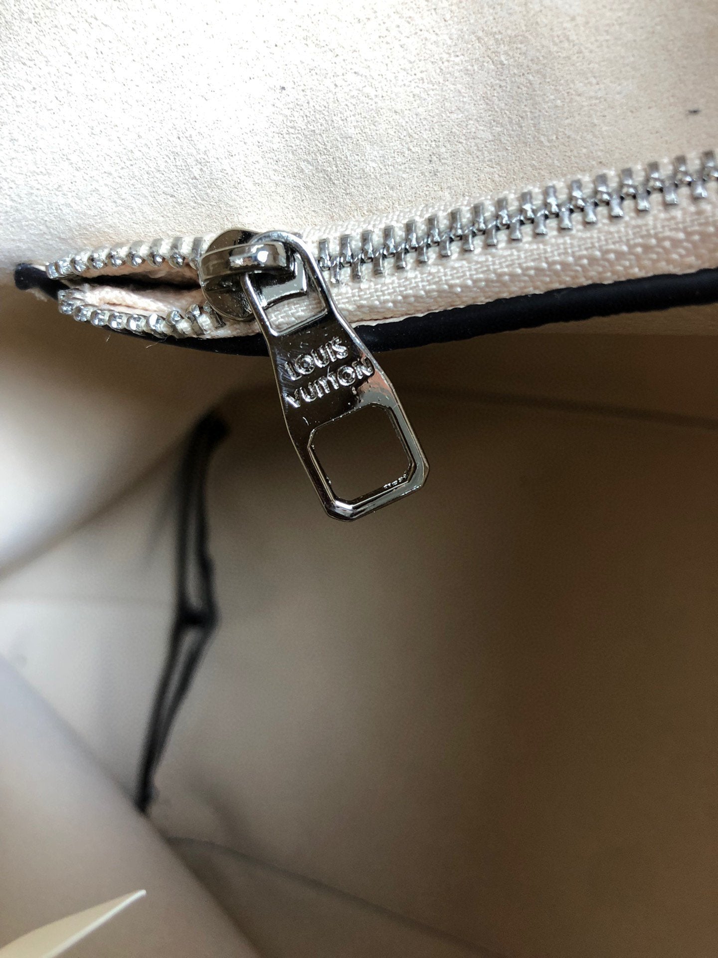 Designer Handbags louis vuitton 050