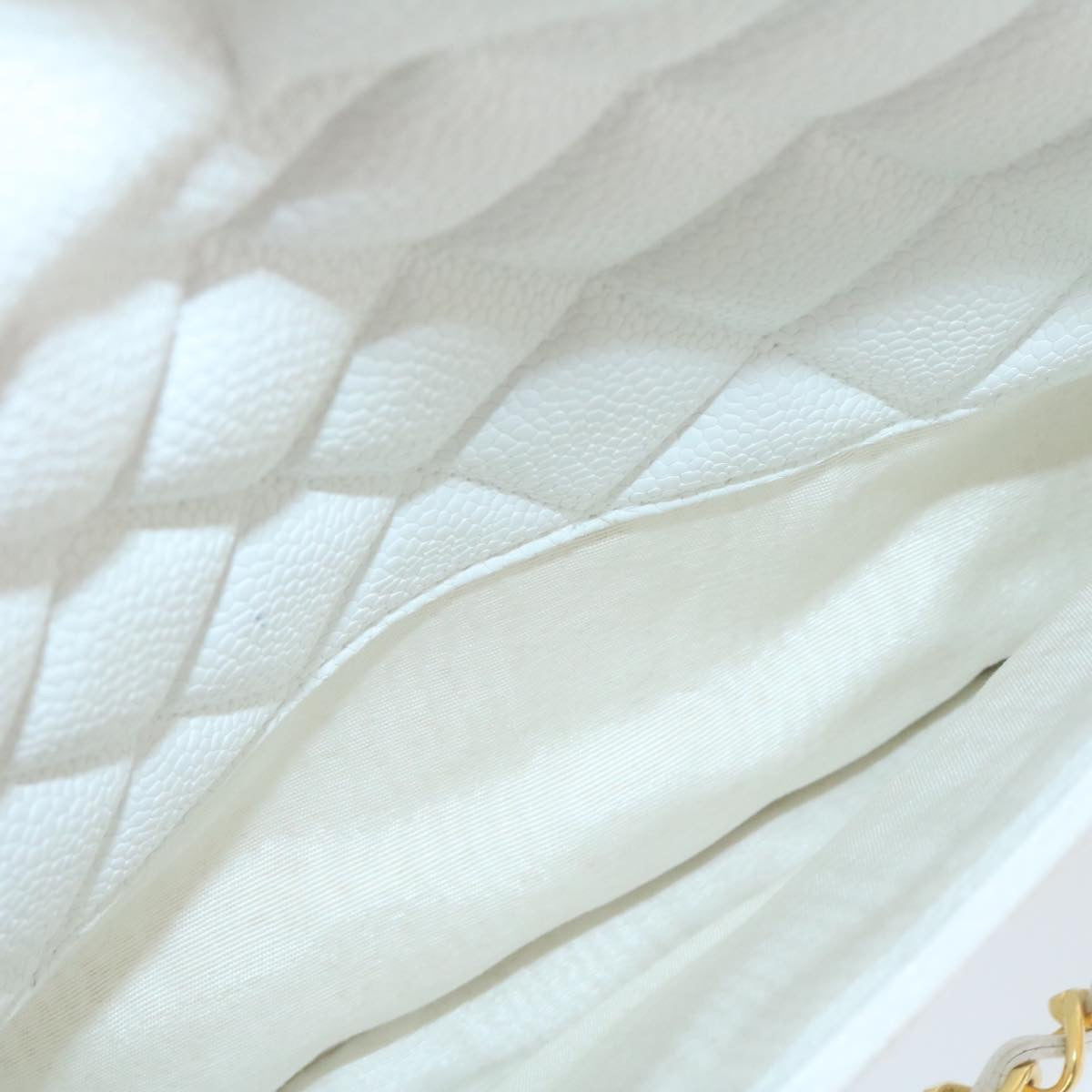 CHANEL Matelasse Chain Shoulder Bag Caviar Skin Gold White CC  am1370gA