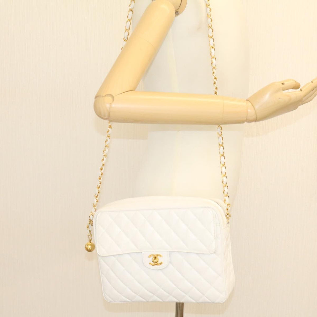CHANEL Matelasse Chain Shoulder Bag Caviar Skin Gold White CC  am1370gA