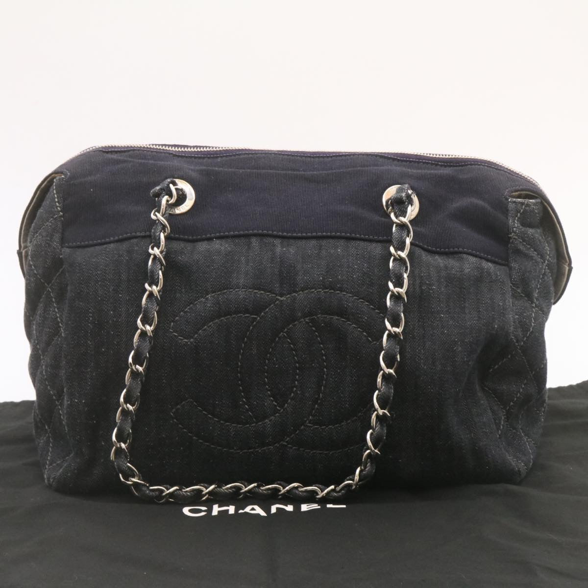 CHANEL Denim Matelasse Chain Shoulder Bag Navy CC  am1468gA