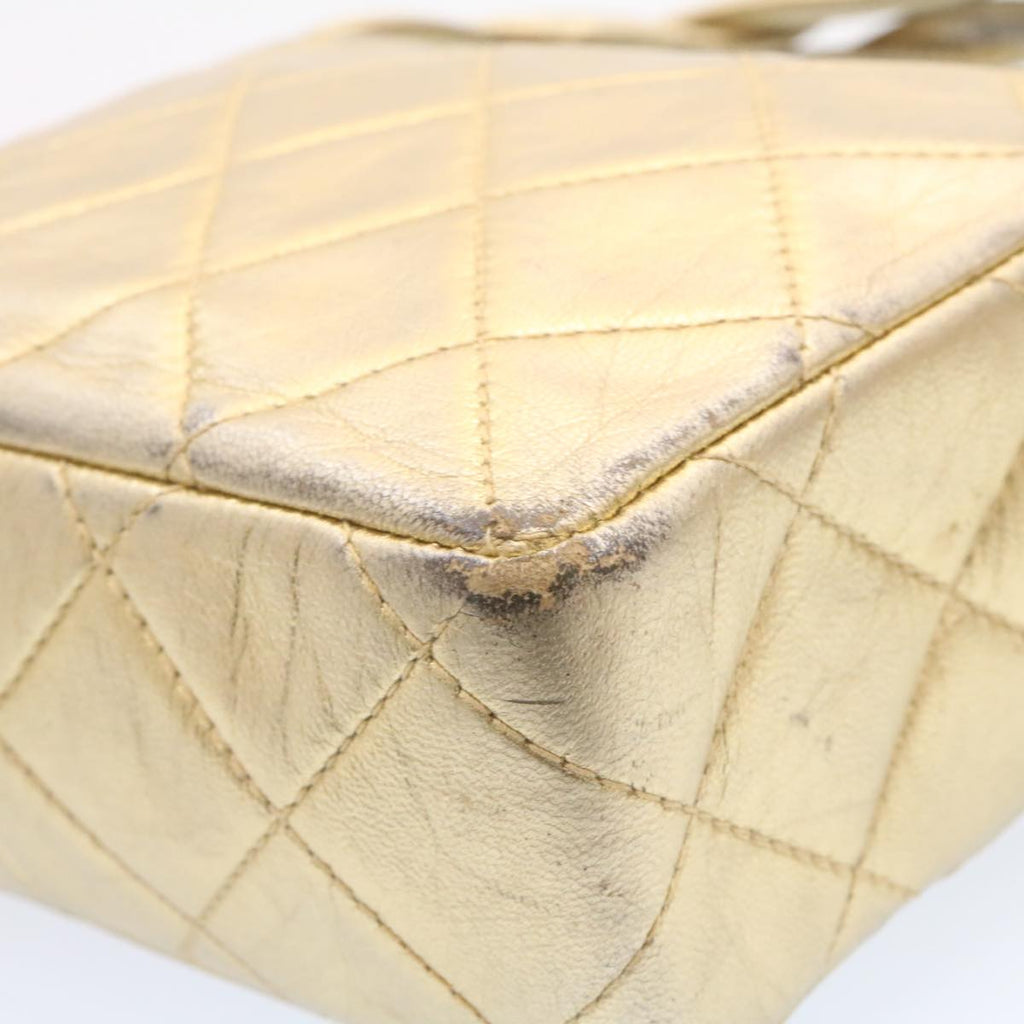 CHANEL Lamb Skin Matelasse Shoulder Bag Gold CC Auth am1684gA