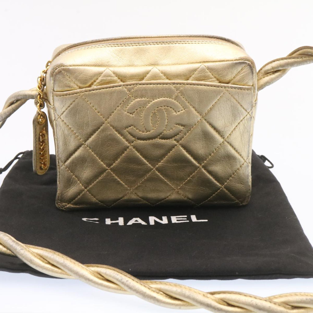 CHANEL Lamb Skin Matelasse Shoulder Bag Gold CC  am1684gA