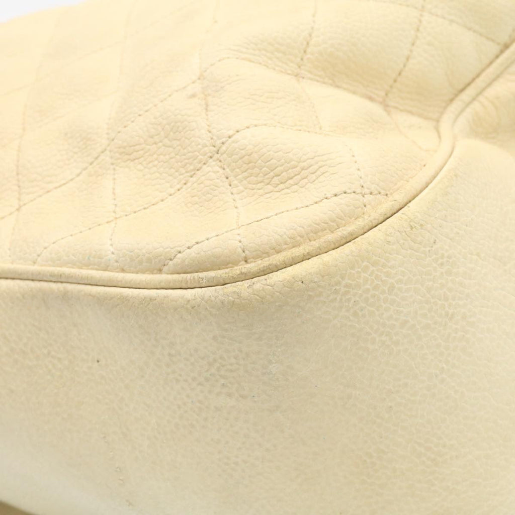 CHANEL Caviar Skin Matelasse Backpack White CC  am1922gA