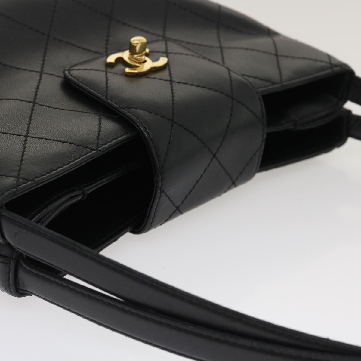 CHANEL Matelasse Shoulder Bag Lamb Skin Black CC  am2485gA