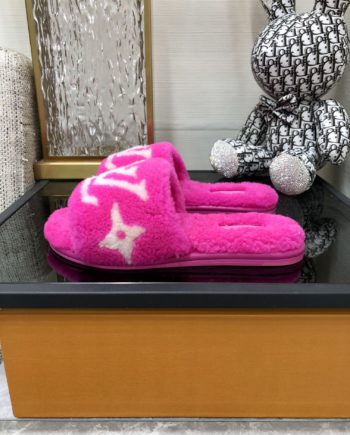 louis vuitton Women's Magnetic Flat Mule Pink For Women LV