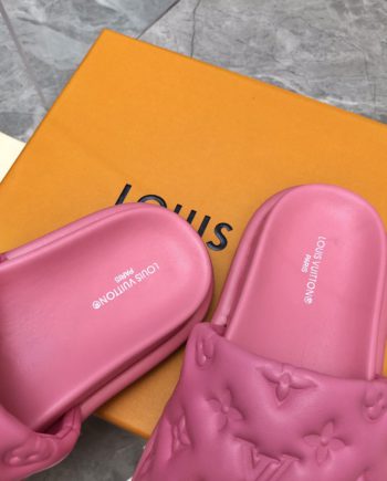 louis vuitton Women's Pool Pillow Flat Comfort Mule Pink For Women LV