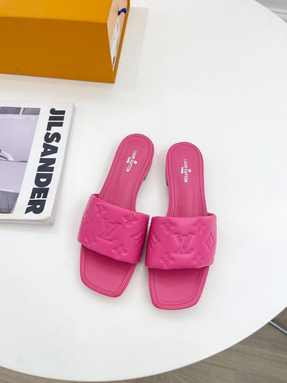louis vuitton Women's Revival Flat Mule Pink For Women 1A9PAX