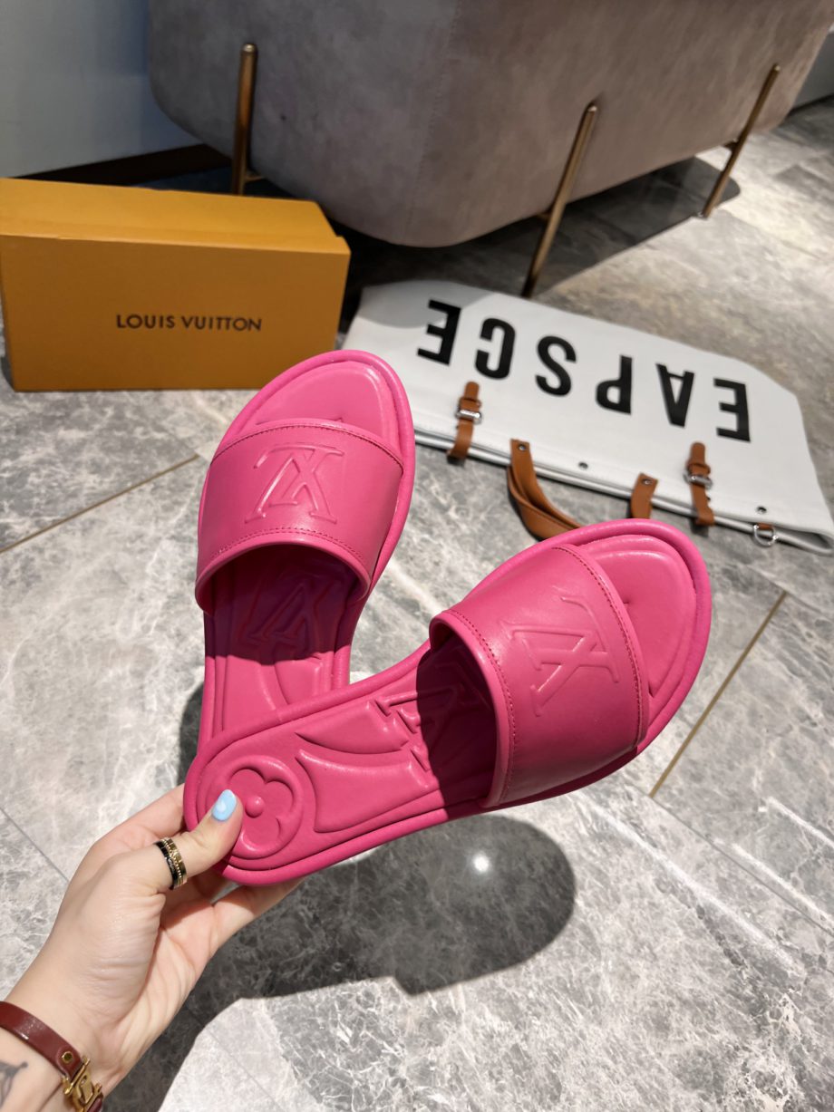 louis vuitton Women's Magnetic Flat Mule Fuchsia Pink For Women 1AA1MN