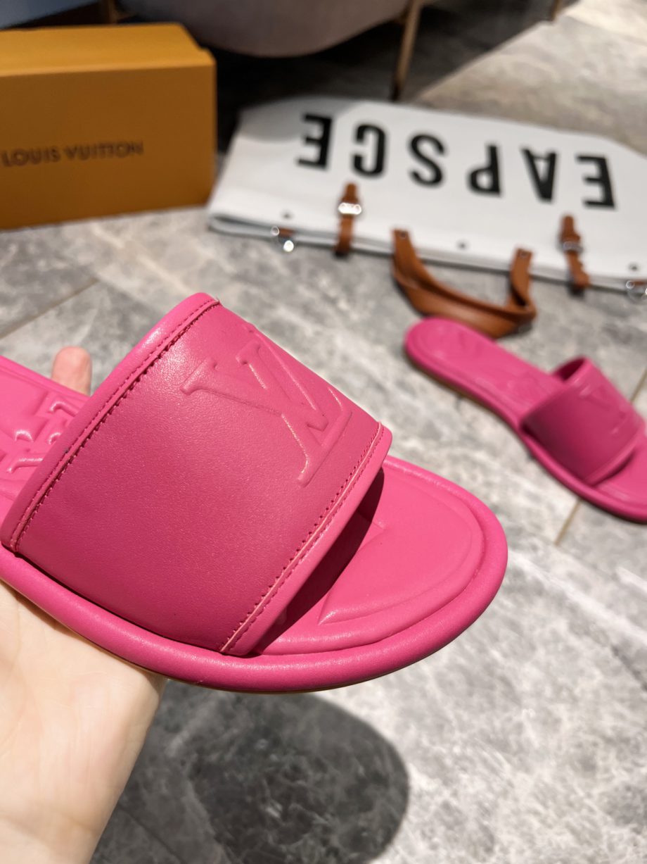 louis vuitton Women's Magnetic Flat Mule Fuchsia Pink For Women 1AA1MN