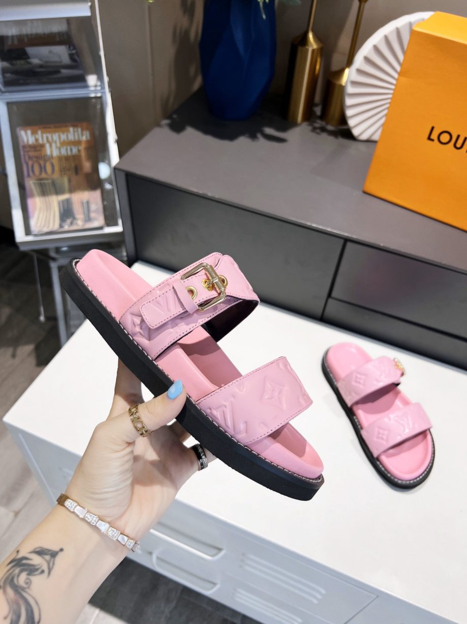 louis vuitton Women's Bom Dia Flat Mule Pink For Women