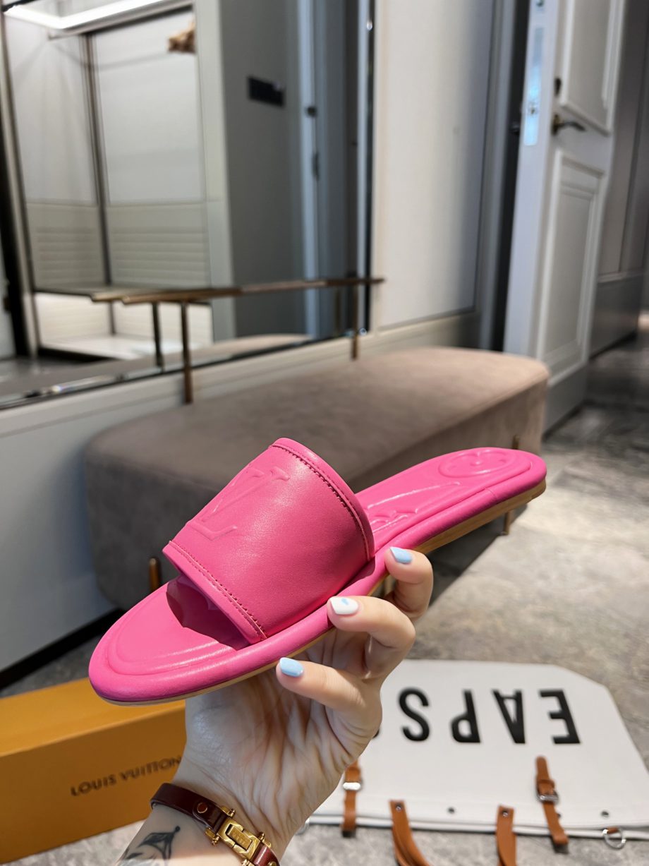 louis vuitton Women's Magnetic Flat Mule Fuchsia Pink For Women 1AA1MN