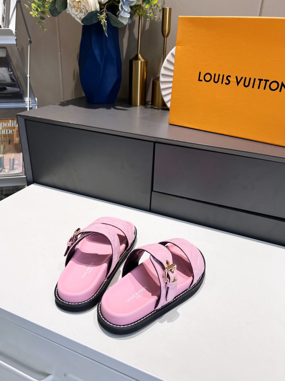 louis vuitton Women's Bom Dia Flat Mule Pink For Women