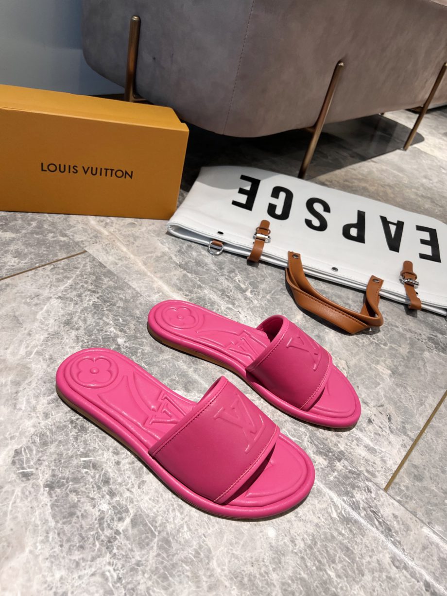 louis vuitton Women's Magnetic Flat Mule Fuchsia Pink For Women 1AA1MN
