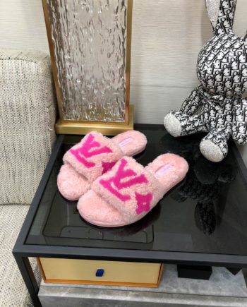 louis vuitton Women's Magnetic Flat Mule Pink For Women LV
