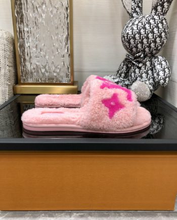 louis vuitton Women's Magnetic Flat Mule Pink For Women LV