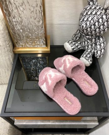 louis vuitton Women's Magnetic Flat Mule Light Pink For Women 1AA1UH
