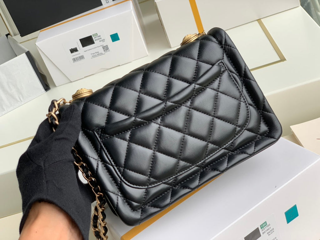 Chanel - Luxury Bag - CHL - 808