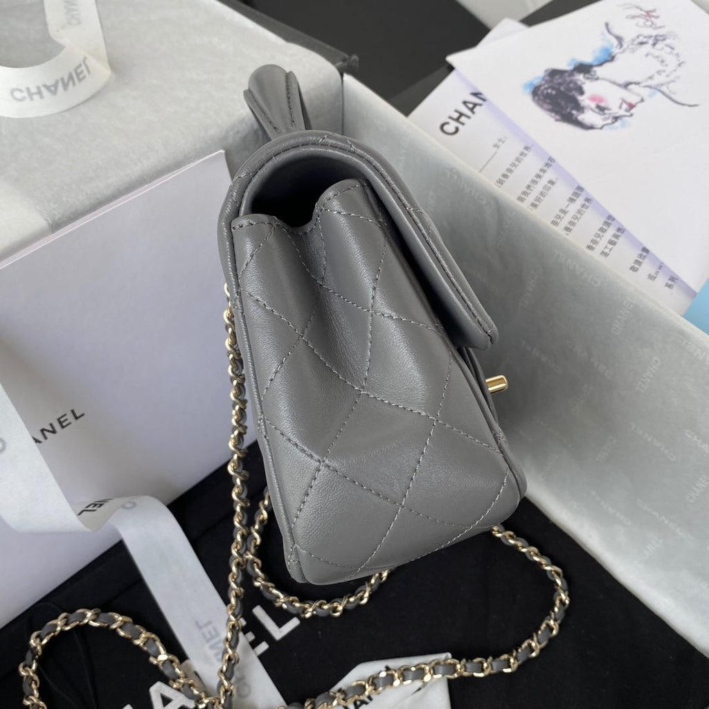 Chanel - Luxury Bag - CHL - 686