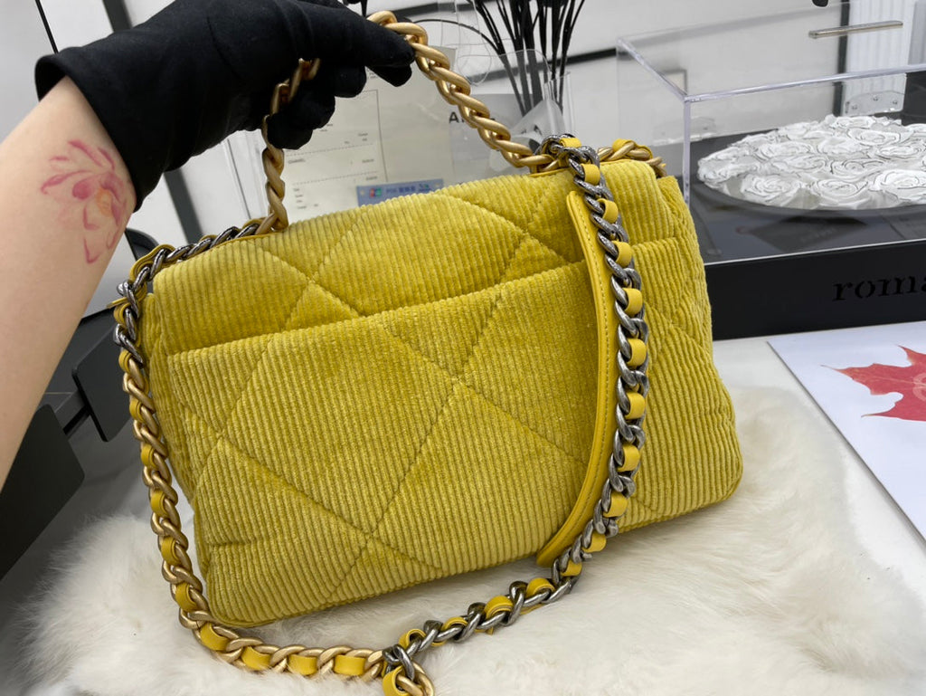 Chanel - Luxury Bag - CHL - 676