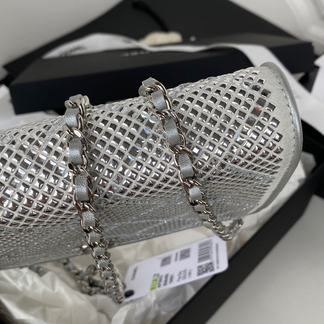 Chanel - Luxury Bag - CHL - 1070