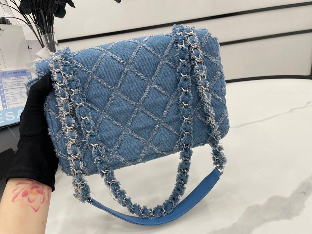 Chanel - Luxury Bag - CHL - 611