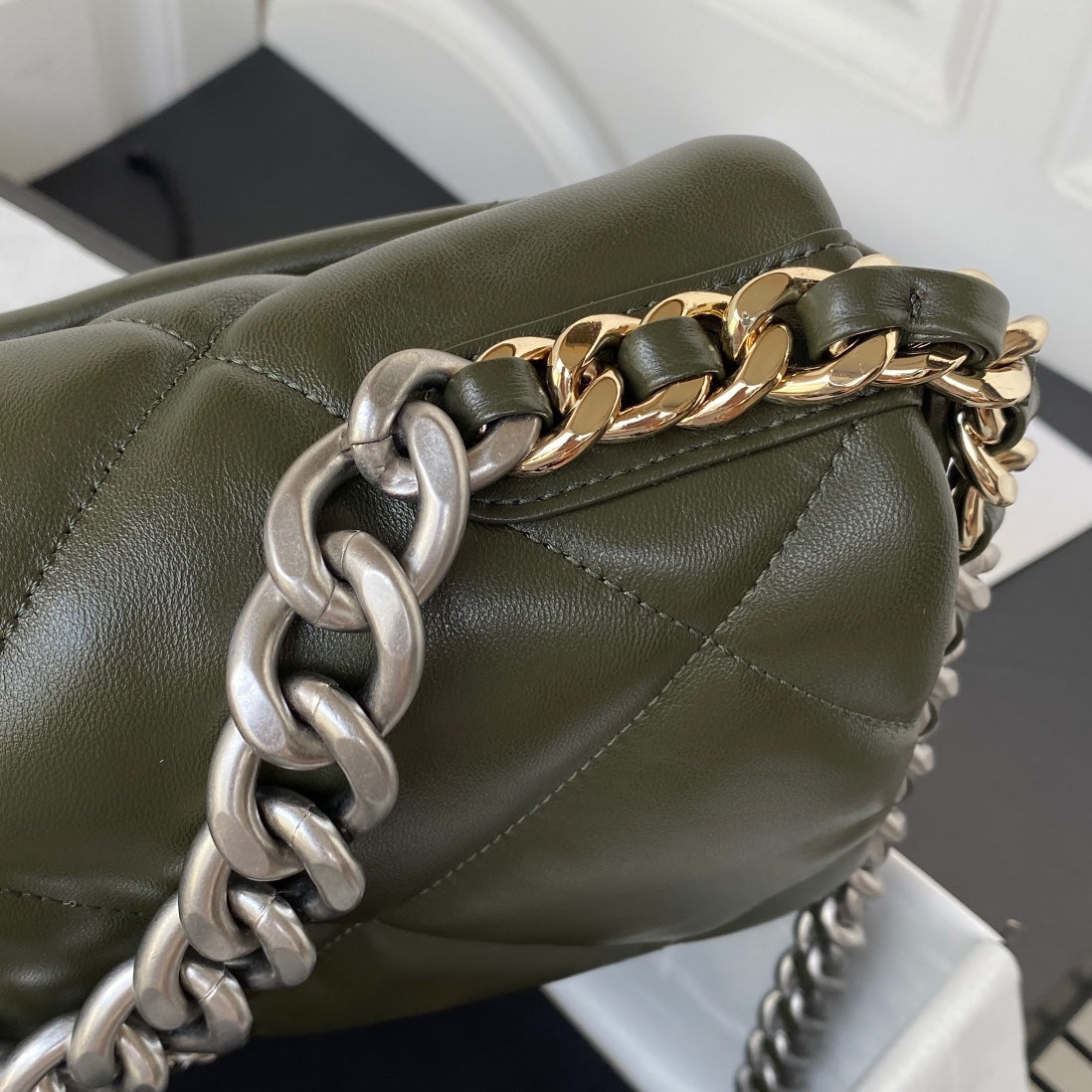 Chanel - Luxury Bag - CHL - 519