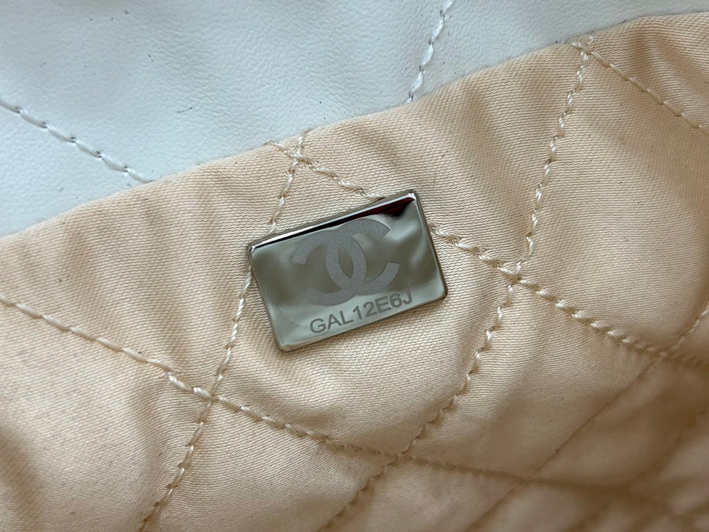 Chanel - Luxury Bag - CHL - 297