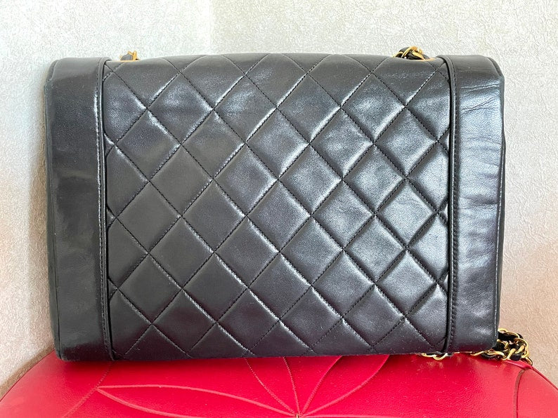 CHANEL Vintage black lambskin chain 2