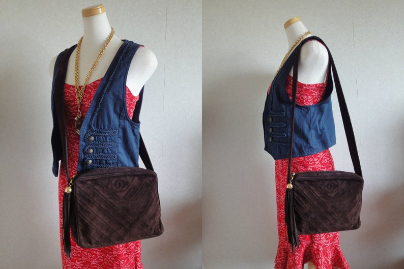 CHANEL Vintage dark brown V stitch suede leather shoulder bag with CC stitch mark and long tassel